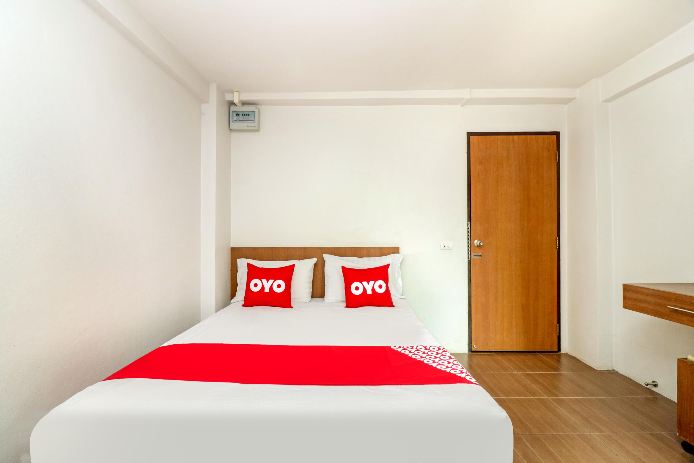 Oyo 227 Suchaya House Hotel หัวหิน ภายนอก รูปภาพ