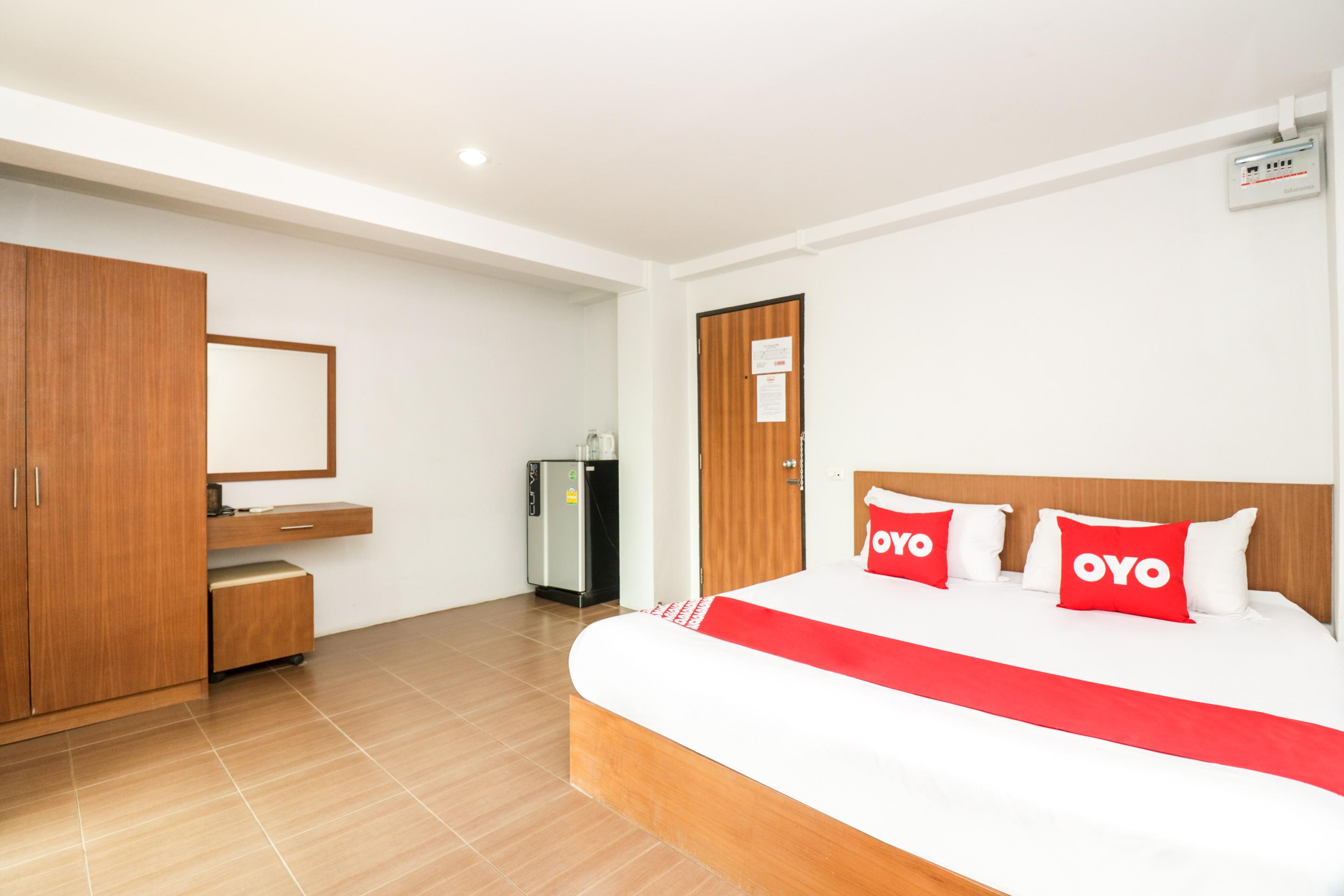 Oyo 227 Suchaya House Hotel หัวหิน ภายนอก รูปภาพ